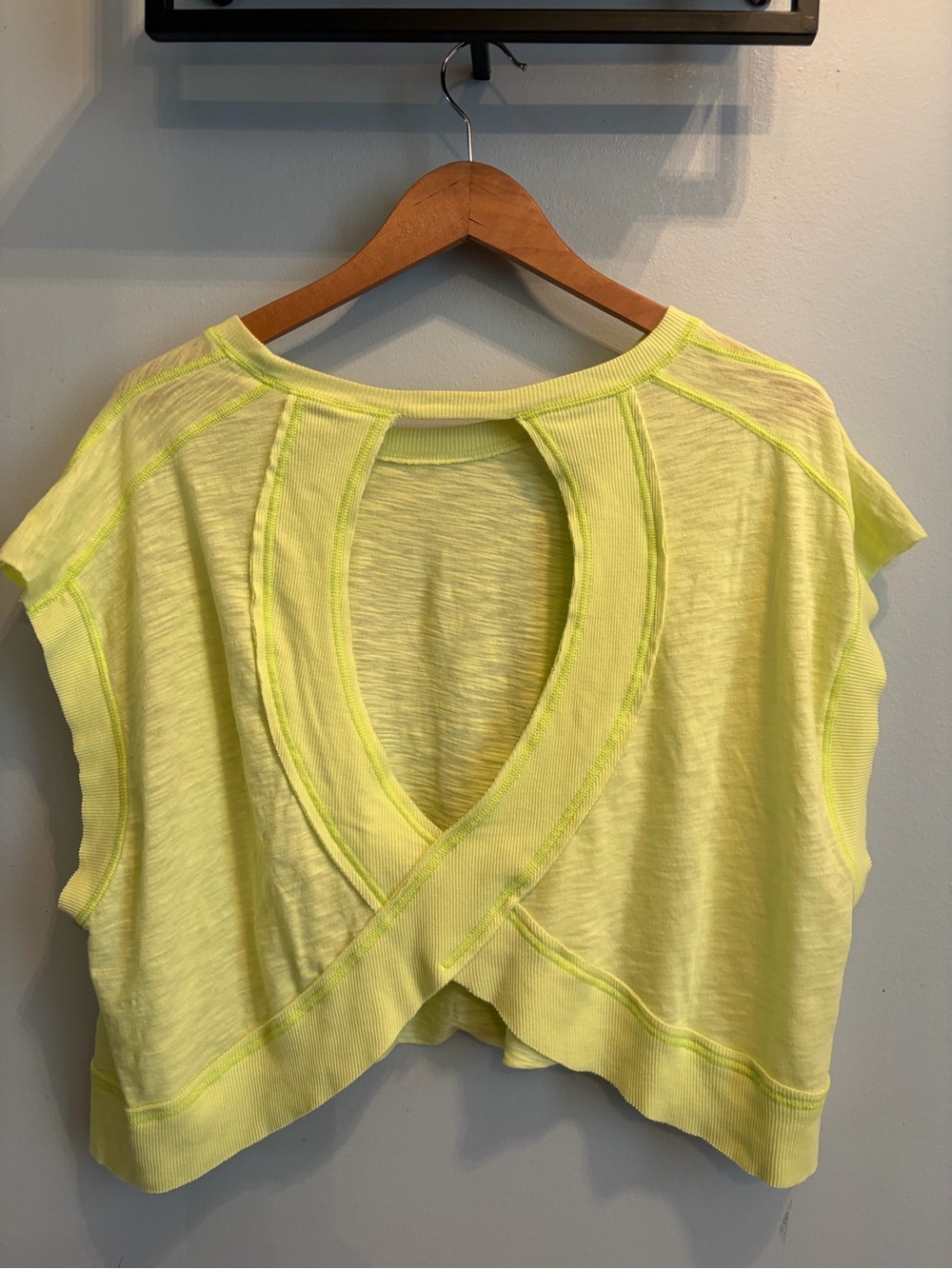 Free people
My time tee - yellow - Picture 3 of 4